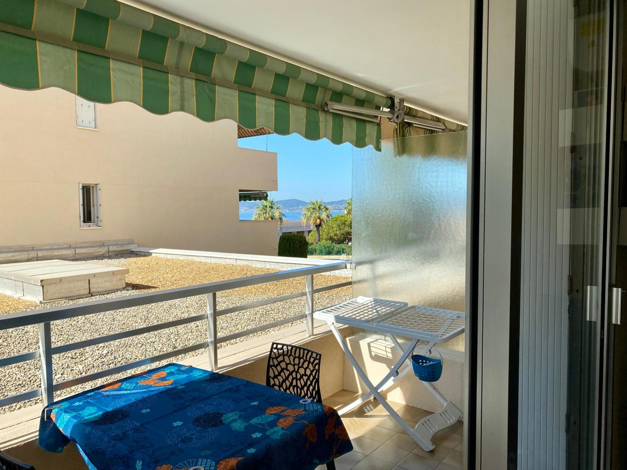 Studio 127, Vue Mer Et Piscine, Port Santa Lucia Сен-Рафаэль Экстерьер фото